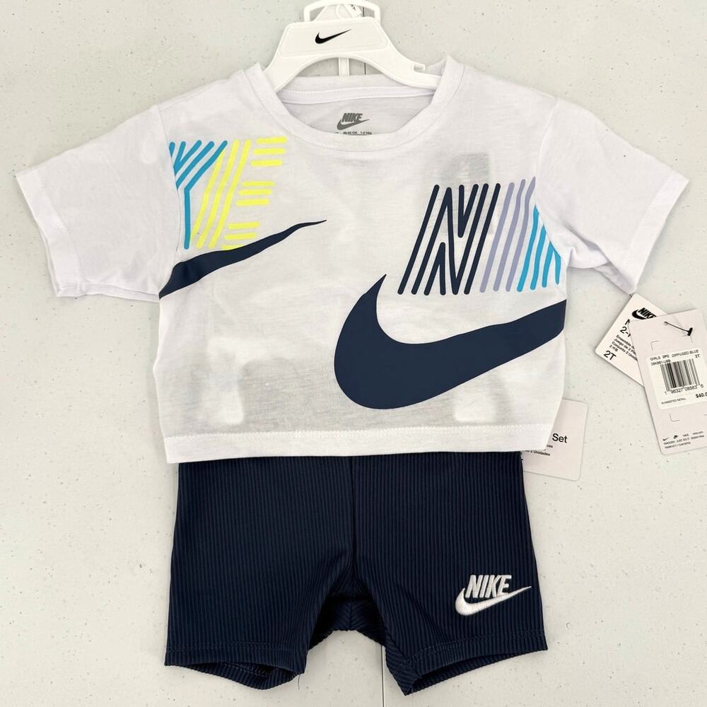 NWT Nike Girl's Toddler Diffused Blue/White, 2 Piece Set, Size 2T